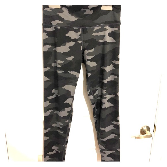 aerie Pants - Aerie Camo Black and Gray Leggings
